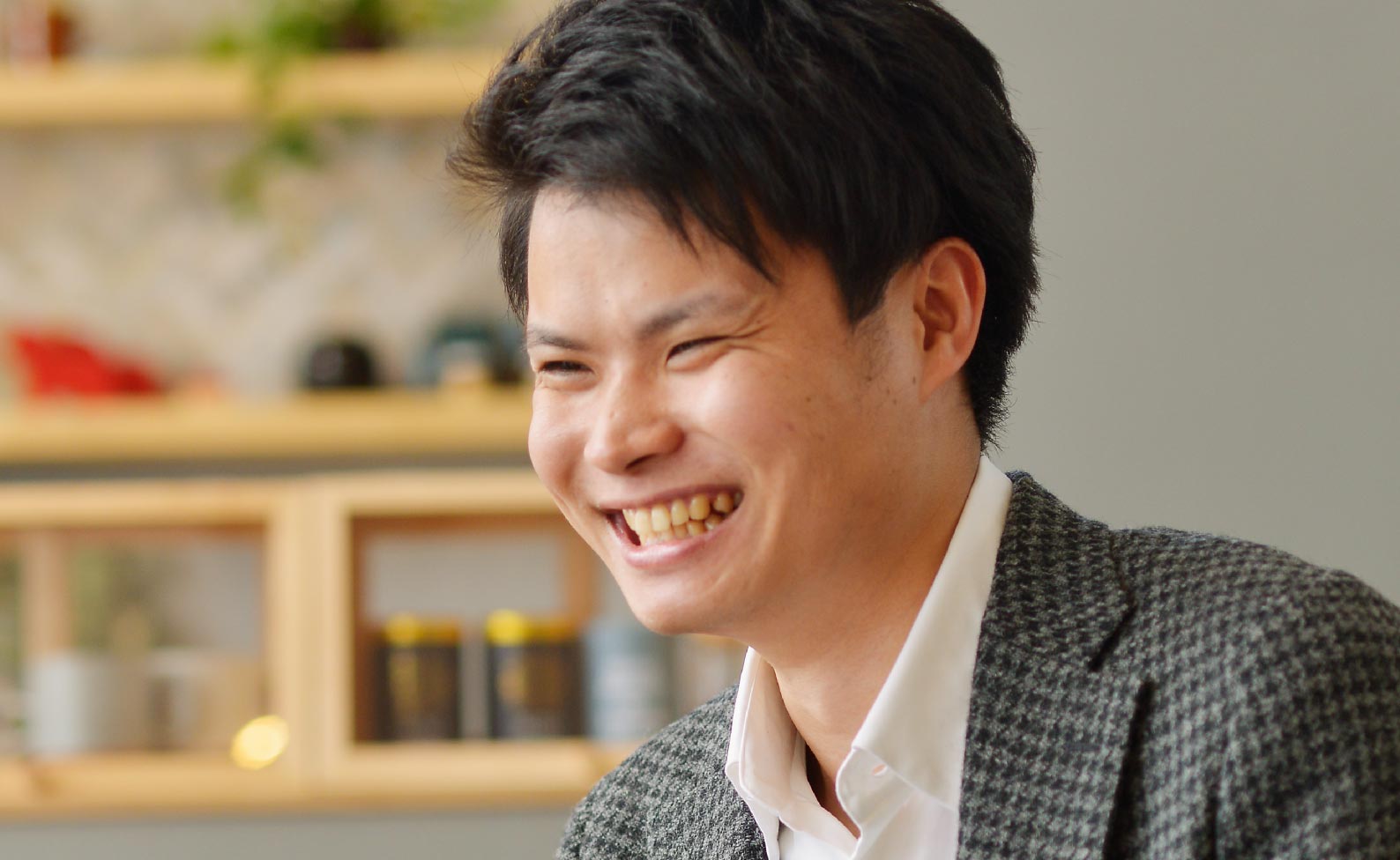 OKOSHI KAZUKI