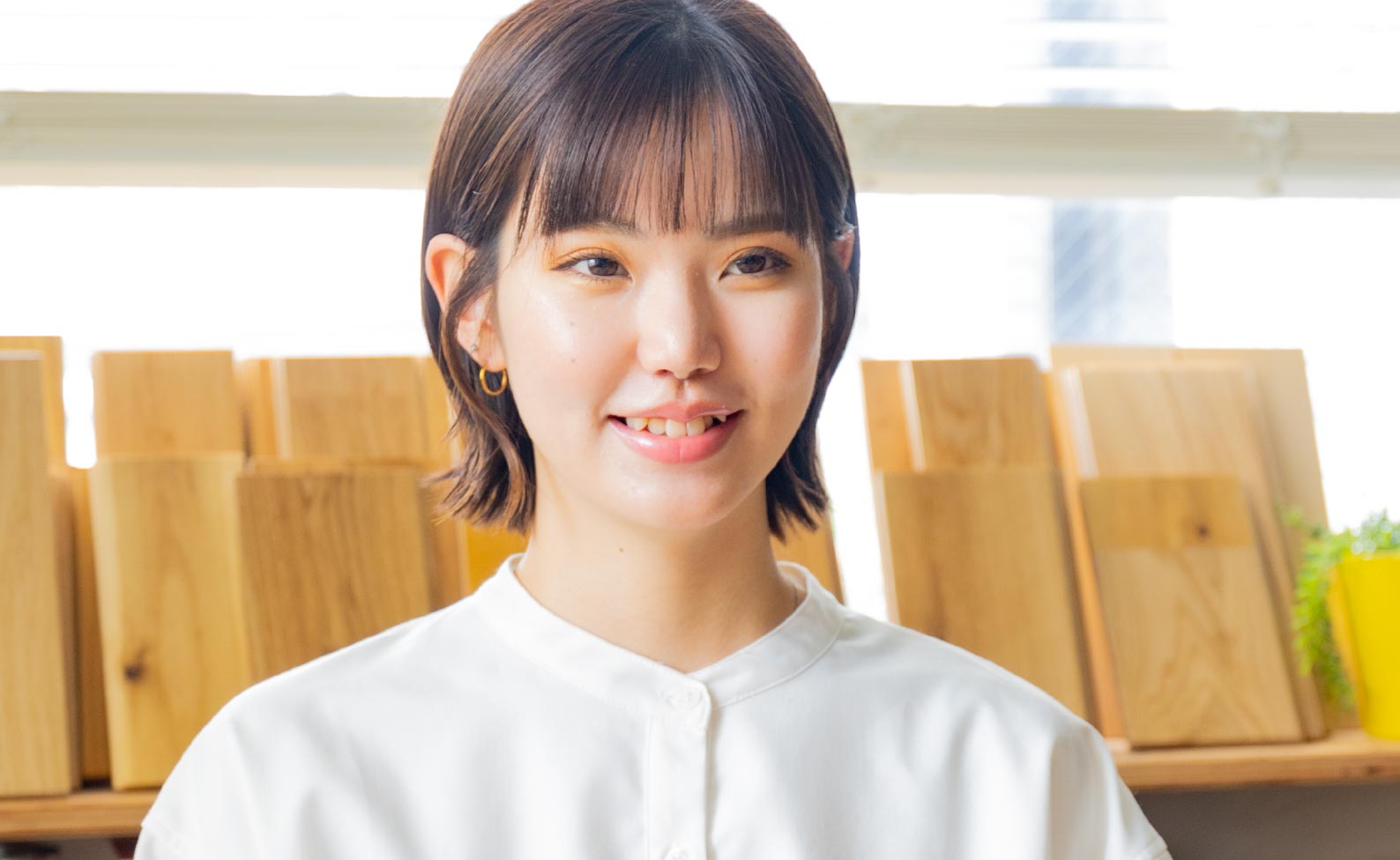 中里 詩織