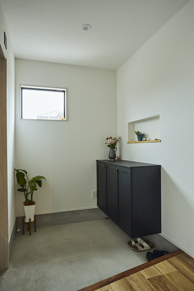 “中古を買って、自分らしく暮らす” ヴィンテージカフェな戸建てで時間にゆとりを