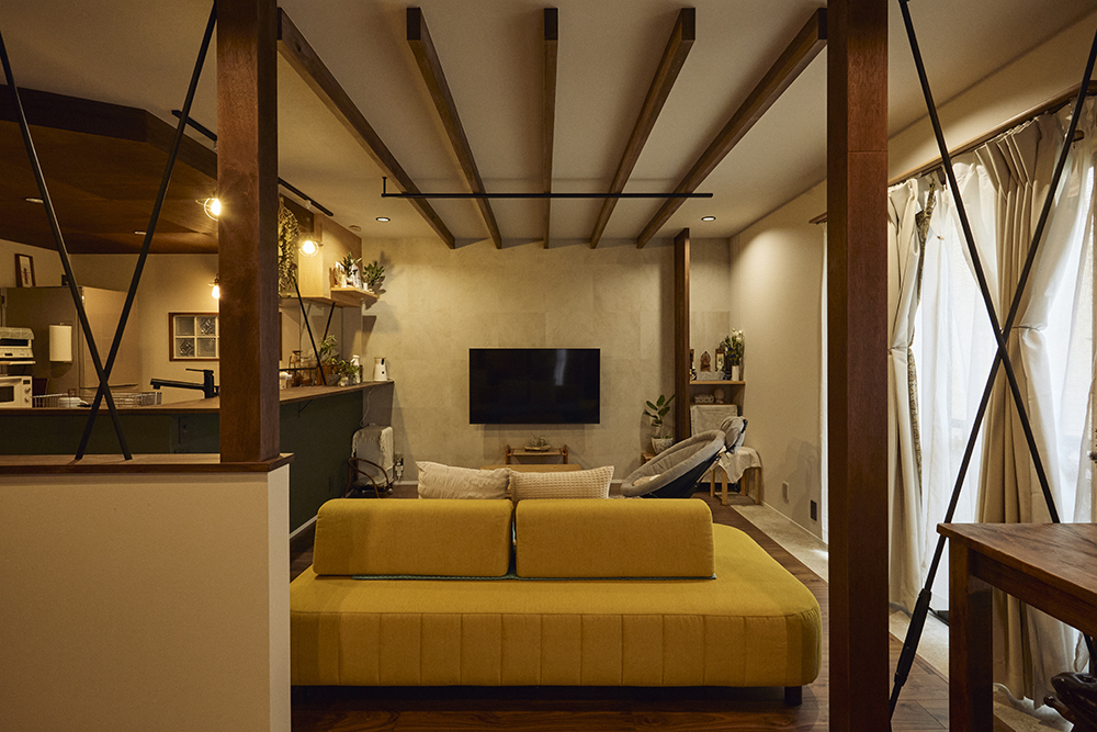 受け継いだ家を、自分らしい豊な暮らしに。木の質感が映えるリノベーション|埼玉県越谷市