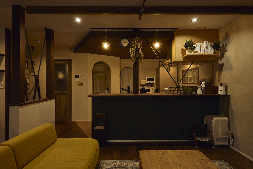受け継いだ家を、自分らしい豊な暮らしに。木の質感が映えるリノベーション|埼玉県越谷市