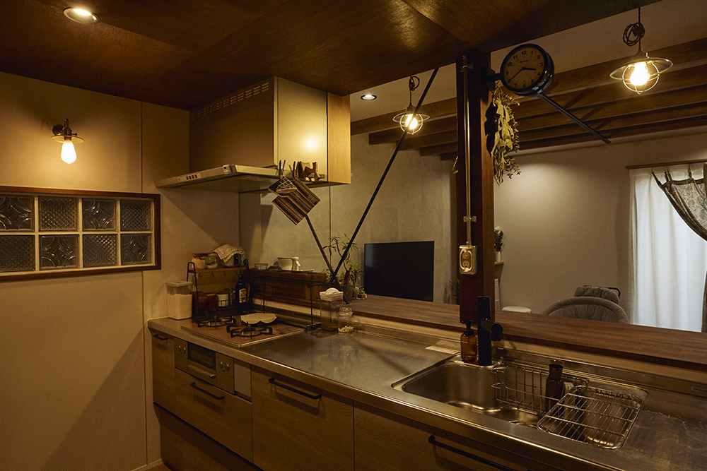 受け継いだ家を、自分らしい豊な暮らしに。木の質感が映えるリノベーション|埼玉県越谷市