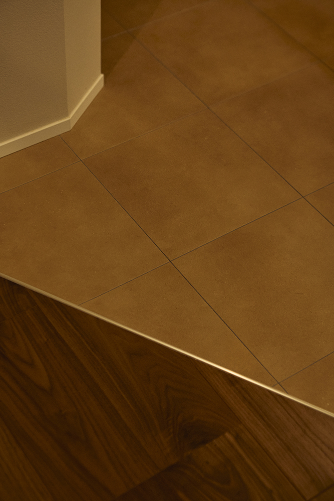 受け継いだ家を、自分らしい豊な暮らしに。木の質感が映えるリノベーション|埼玉県越谷市