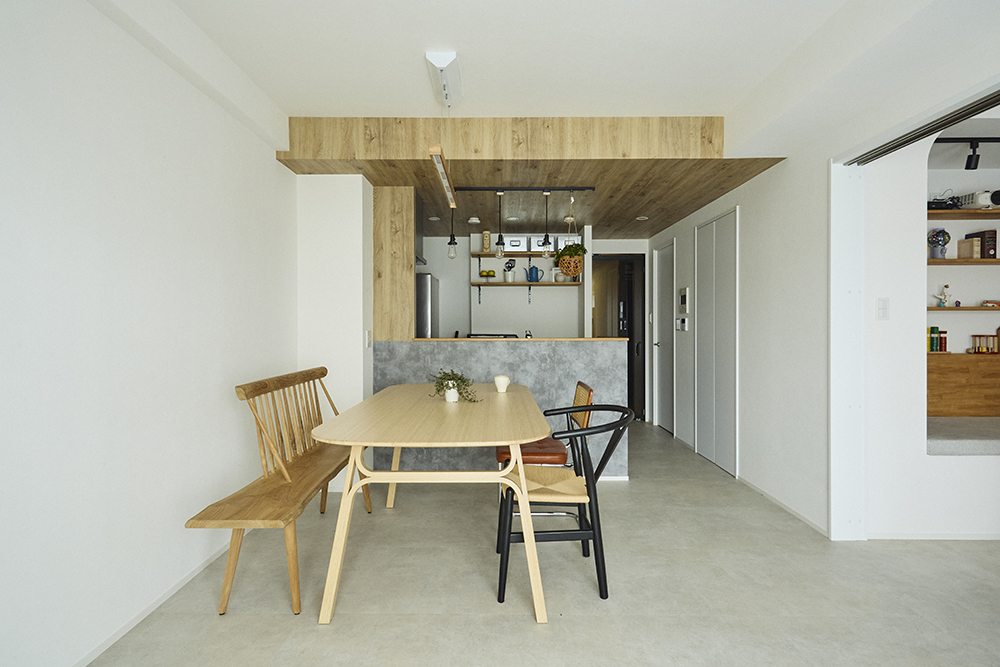 和室を取り払い開放的なLDKへ　ヌックやインナーテラスでくつろぐ、家族の笑顔があふれるリノベ｜埼玉県越谷市