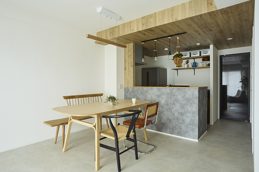 和室を取り払い開放的なLDKへ　ヌックやインナーテラスでくつろぐ、家族の笑顔があふれるリノベ｜埼玉県越谷市