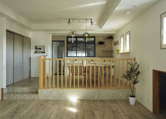 家族とペットが心地よく過ごす、“快適性×デザイン性”を追求した癒しの家｜埼玉県さいたま市