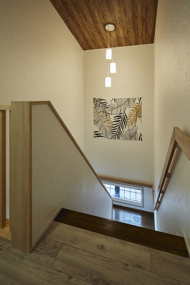 家族とペットが心地よく過ごす、“快適性×デザイン性”を追求した癒しの家｜埼玉県さいたま市