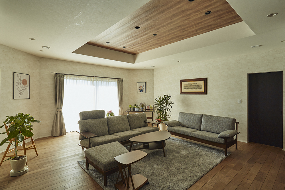 家族とペットが心地よく過ごす、“快適性×デザイン性”を追求した癒しの家｜埼玉県さいたま市