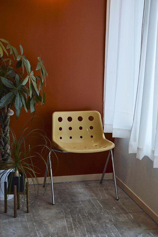 ベンジャミンムーアのオレンジが包むやさしい美容室リノベ｜群馬県高崎市