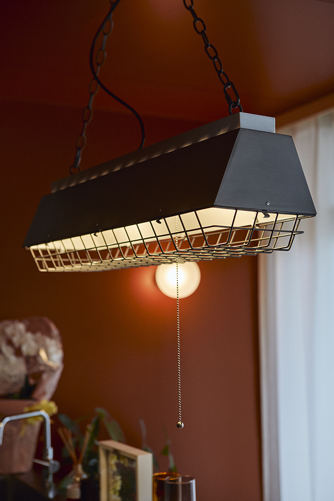 ベンジャミンムーアのオレンジが包むやさしい美容室リノベ｜群馬県高崎市