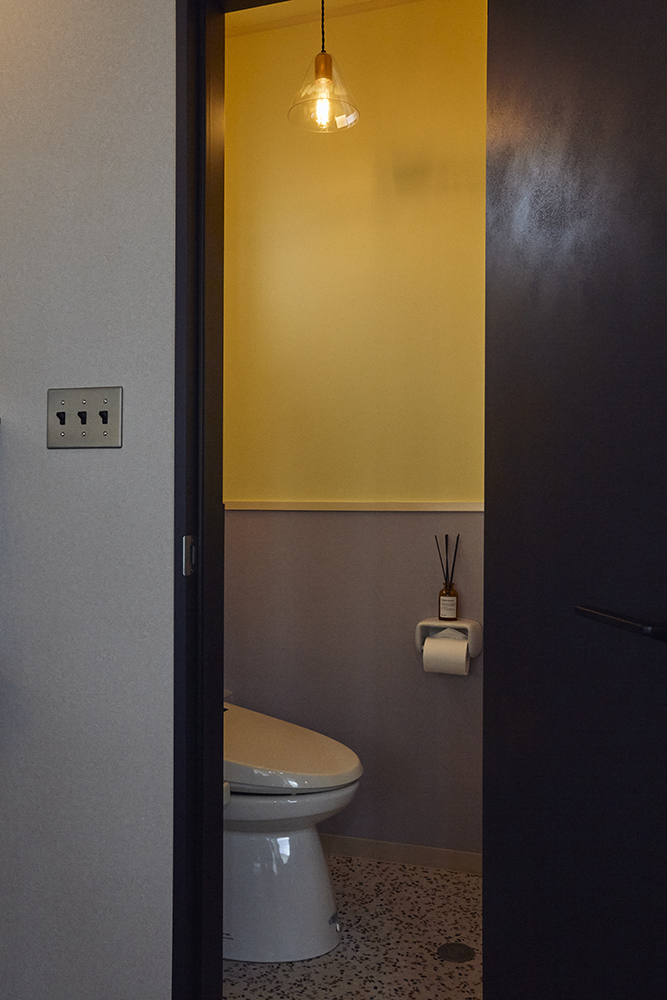 ベンジャミンムーアのオレンジが包むやさしい美容室リノベ｜群馬県高崎市