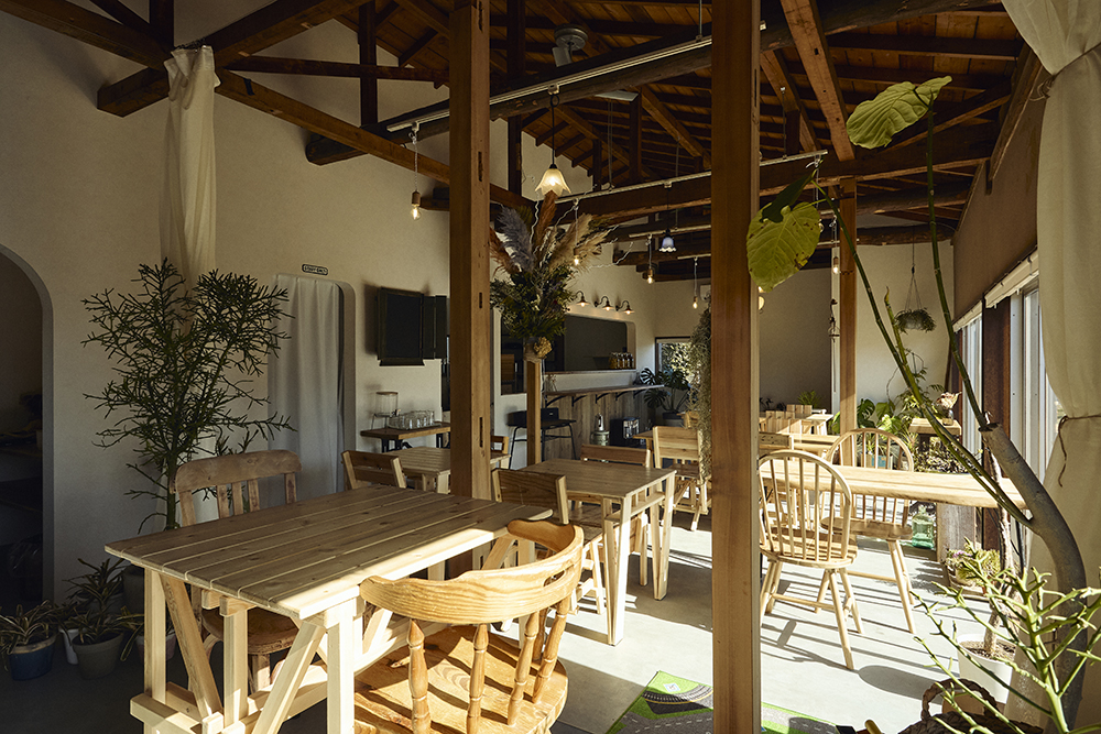 どこか懐かしいような、はたまた日常を忘れ、深呼吸できるような空間。