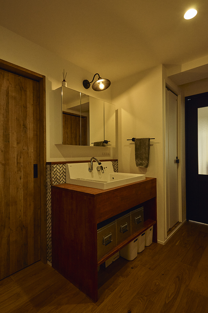 造作キッチンのあるLDKリノベーション｜家族がつながる家