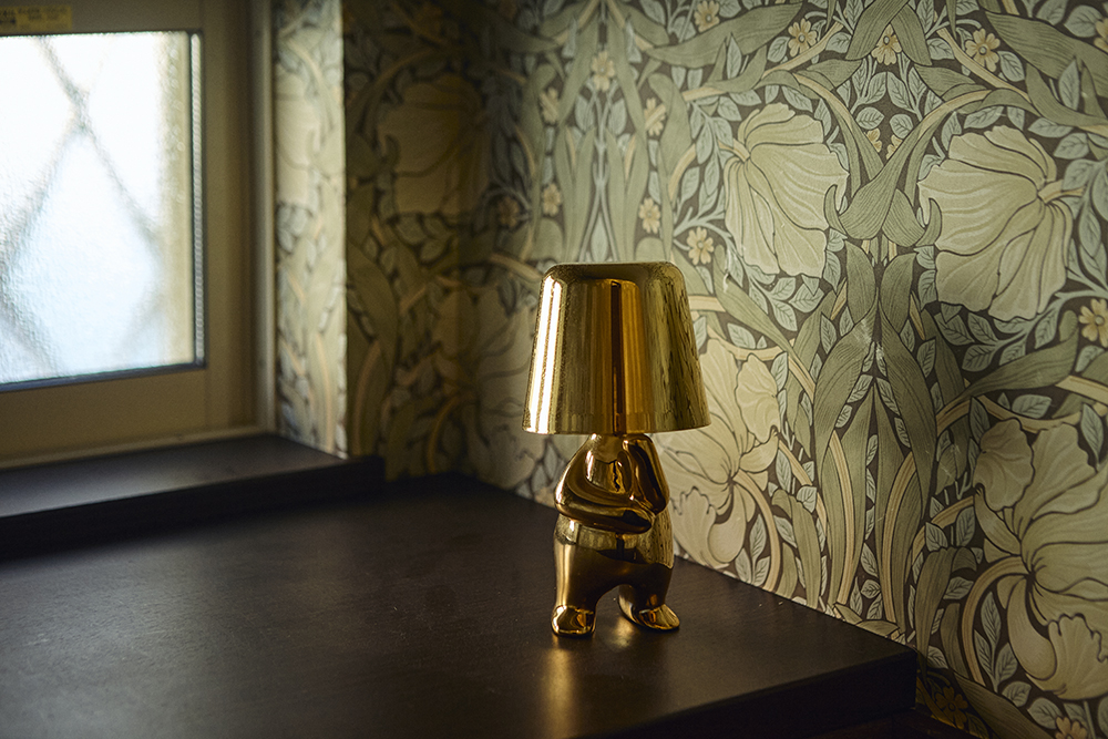 造作キッチンとヌック、書斎があるジブリのような世界観の住まい