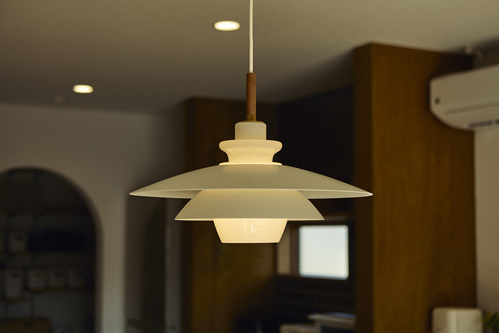 光と回遊動線で家族がつながるコの字型平屋リノベーション|群馬県安中市