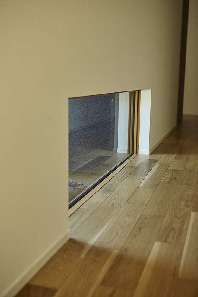 光と回遊動線で家族がつながるコの字型平屋リノベーション|群馬県安中市