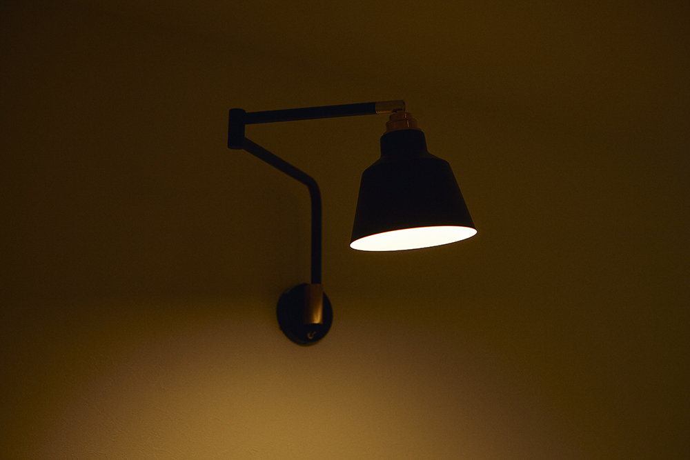 光と回遊動線で家族がつながるコの字型平屋リノベーション|群馬県安中市