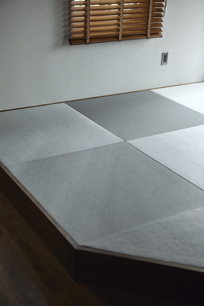 ステンレスと木の素材感が映える、愛犬と心地よく暮らすインダストリアルリノベ