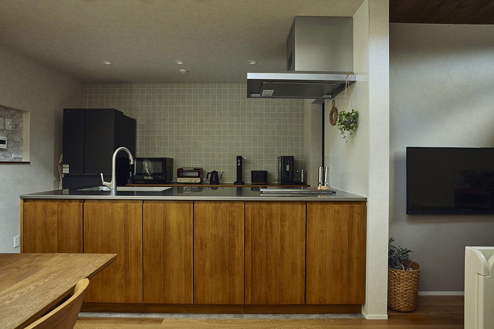 光と風がめぐる、回遊動線と吹き抜けのある暮らし｜埼玉県上尾市