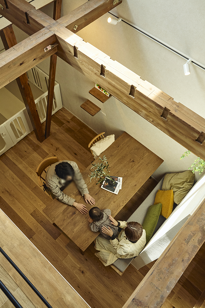 光と風がめぐる、回遊動線と吹き抜けのある暮らし｜埼玉県上尾市