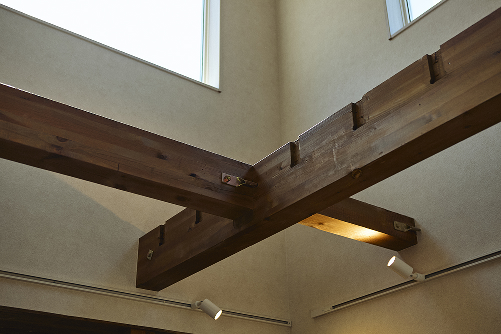 光と風がめぐる、回遊動線と吹き抜けのある暮らし｜埼玉県上尾市