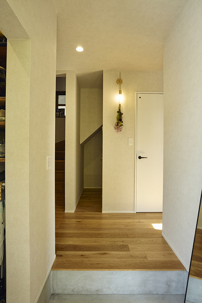 光と風がめぐる、回遊動線と吹き抜けのある暮らし｜埼玉県上尾市