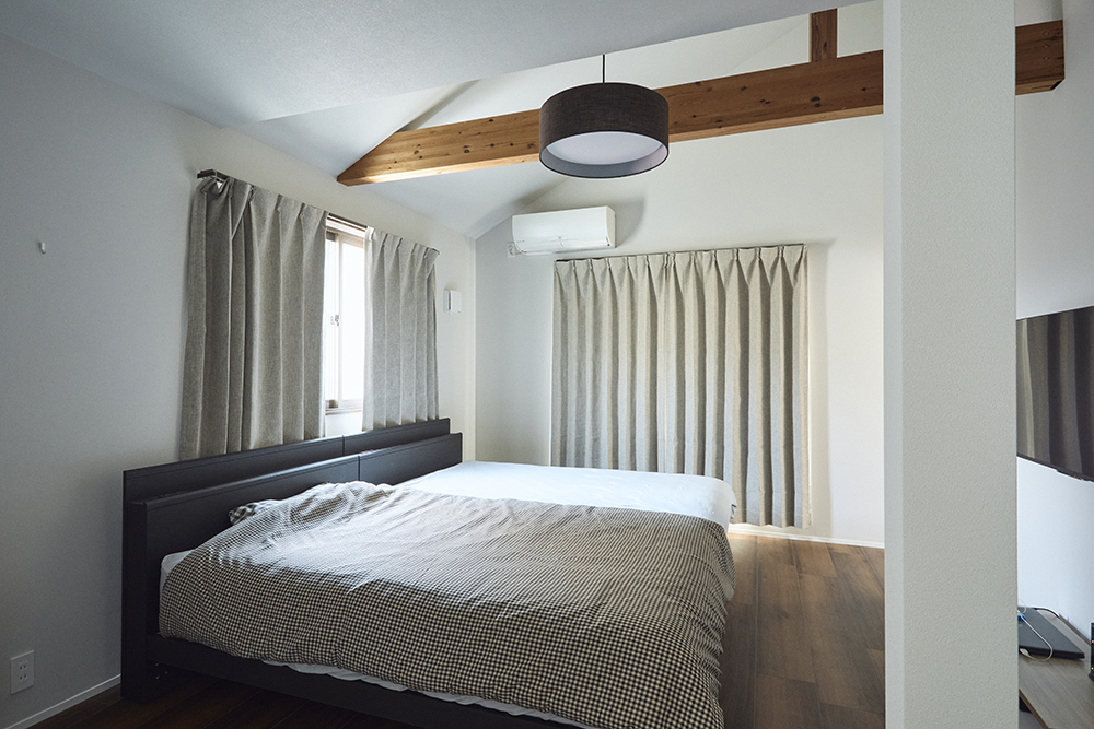 玄関⇔シューズクローク⇔パントリー⇔キッチンとつながる動線になったことで、以前よりもとても使いやすくなりました。
